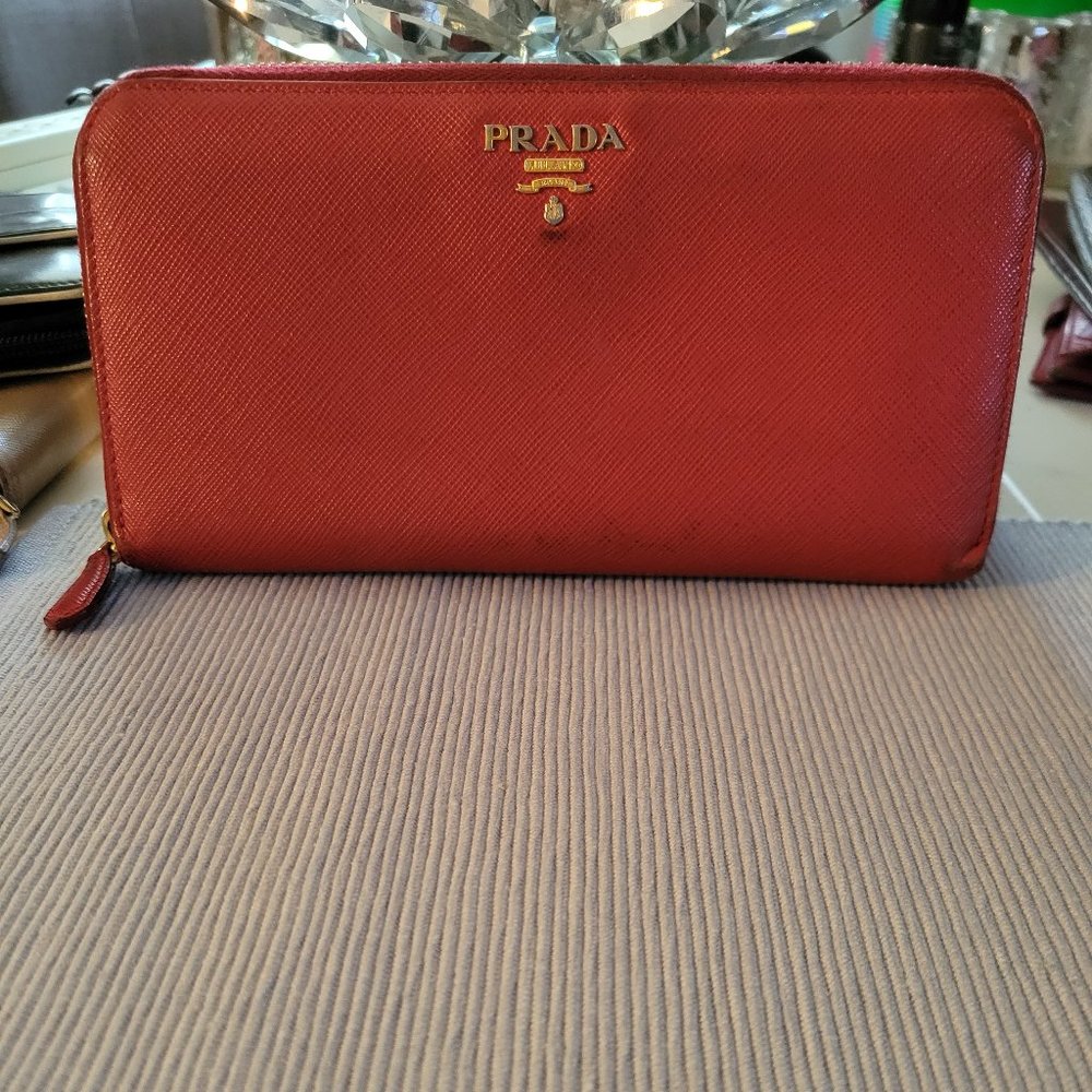 Prada zippy wallet